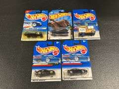 GROUP OF ASSORTED HOT WHEELS CARS