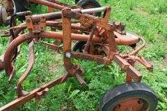 ALLIS CHALMERS 'G' TRACTOR