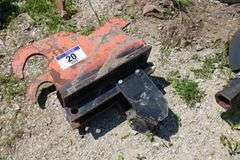 JOHN DEERE TO KUBOTA KX80 ADAPTER