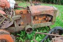 ALLIS CHALMERS TRACTOR FRAME