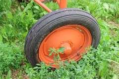 ALLIS CHALMERS 'B' ASPARAGUS TRACTOR