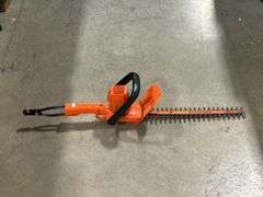 BLACK & DECKER 16" ELECTRIC HEDGE TRIMMER