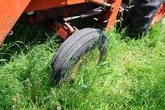 CASE 990 DIESEL TRACTOR & LOADER -RUNNING