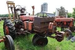ALLIS CHALMERS 'WD' TRACTOR