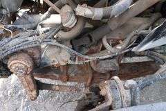 2001 INTERNATIONAL 8100 TANDEM AXLE ROLL OFF TRUCK