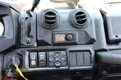 2024 CAN AM DEFENDER HD10 LIMITED 4WD SIDE-BY-SIDE