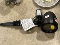 DOG SPRINKLER & LASER LIGHT