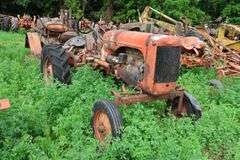 ALLIS CHALMERS 'B' TRACTOR