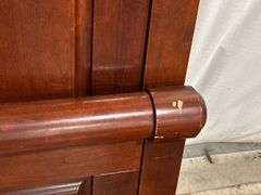 QUEEN HEAD AND FOOTBOARD - NO RAILS