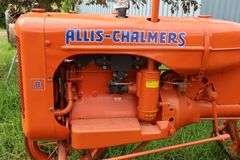 ALLIS CHALMERS 'B' ON STEEL TRACTOR