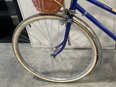 VINTAGE UNIVAL LADIES BICYCLE