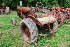 ALLIS CHALMERS 'B' TRACTOR