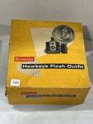 BROWNIW HAWKEYE FLASH OUTFIT CAMERA & BOX