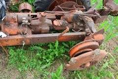 ALLIS CHALMERS TRACTOR FRAME