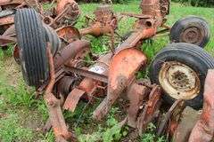 ALLIS CHALMERS TRACTOR FRAME