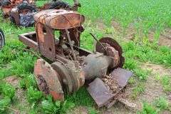 ALLIS CHALMERS TRACTOR FRAME