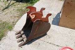 KUBOTA 14" BUCKET