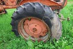 ALLIS CHALMERS 'B' TRACTOR