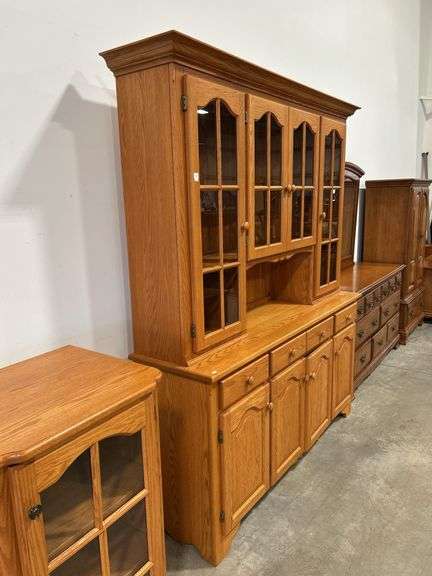OAK TWO PIECE HUTCH 66"X18"X81"