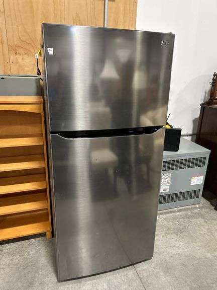 LG FRIDGE AND FREEZER 30"X31"X66"