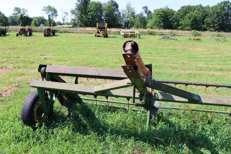 PEQUEA 910 HAY TEDDER