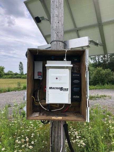SOLAR PANELS & CONTROL PANEL