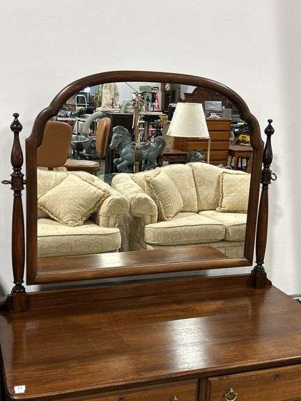 MIRRORED DRESSER 43"X21"X63"