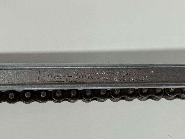 BLUE-POINT CHAIN WRENCH - Shackelton Auctions Inc.