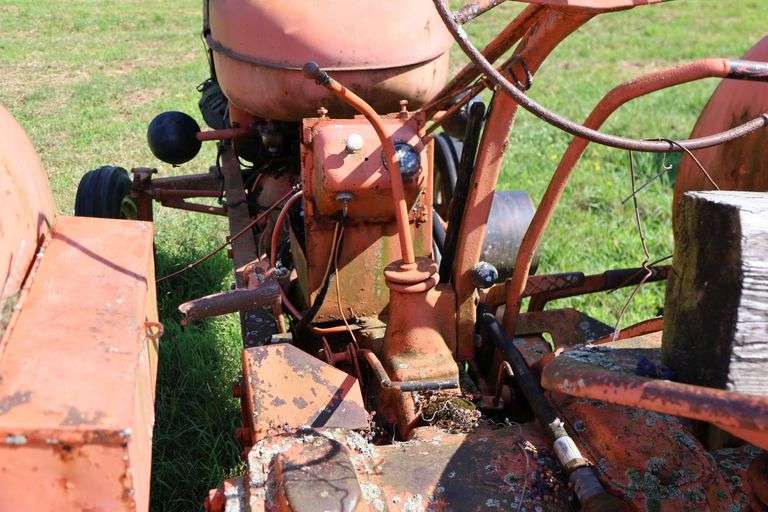 ALLIS-CHALMERS WD 45 TRACTOR