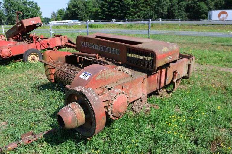 MASSEY FERGUSON #10 BALER