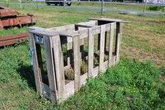 HAY FEEDER