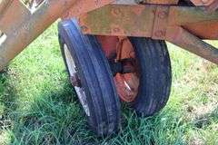 ALLIS-CHALMERS WD 45 ROW CROP TRACTOR WITH LOADER