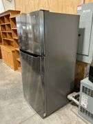 LG FRIDGE AND FREEZER 30"X31"X66"
