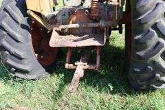 ALLIS-CHALMERS WD 45 ROW CROP TRACTOR WITH LOADER