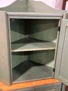 PAINTED UPPER AND LOWER CORNER CABINETS