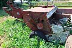 IH 430 SMALL SQUARE BLAER WITH #10 THROWER
