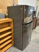 LG FRIDGE AND FREEZER 30"X31"X66"
