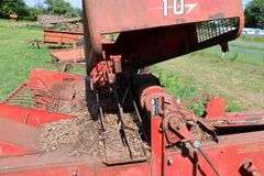 MASSEY FERGUSON #10 BALER