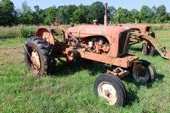 ALLIS-CHALMERS WD 45 TRACTOR