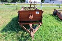 GEORGE WHITE MANURE SPREADER