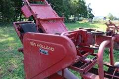 NEW HOLLAND 273 SMALL SQUARE BALER WITH 54A THROWER