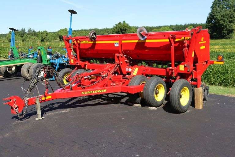 SUNFLOWER 9413 15' NO TILL DRILL