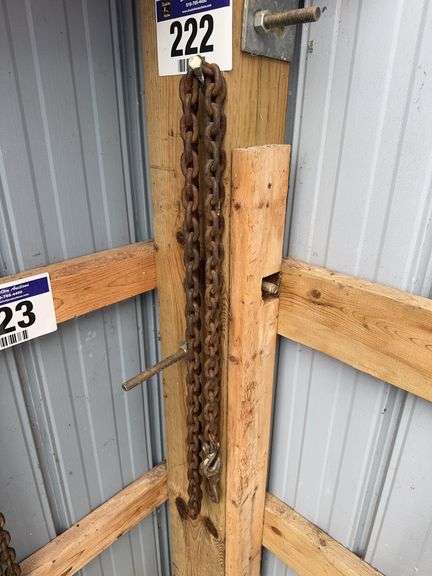 CHAIN WITH 2 HOOKS - 12'