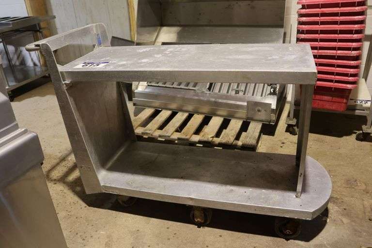 ALUMINUM ROLLING CART - 18" X 51" X 39"