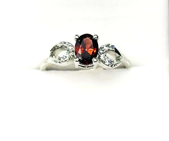 STERLING SILVER NATURAL GARNET RING SIZE 7.75