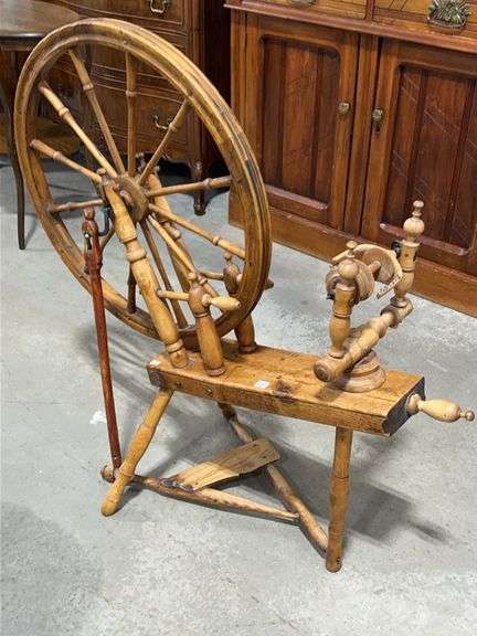 JJ GYLLAND SPINNING WHEEL