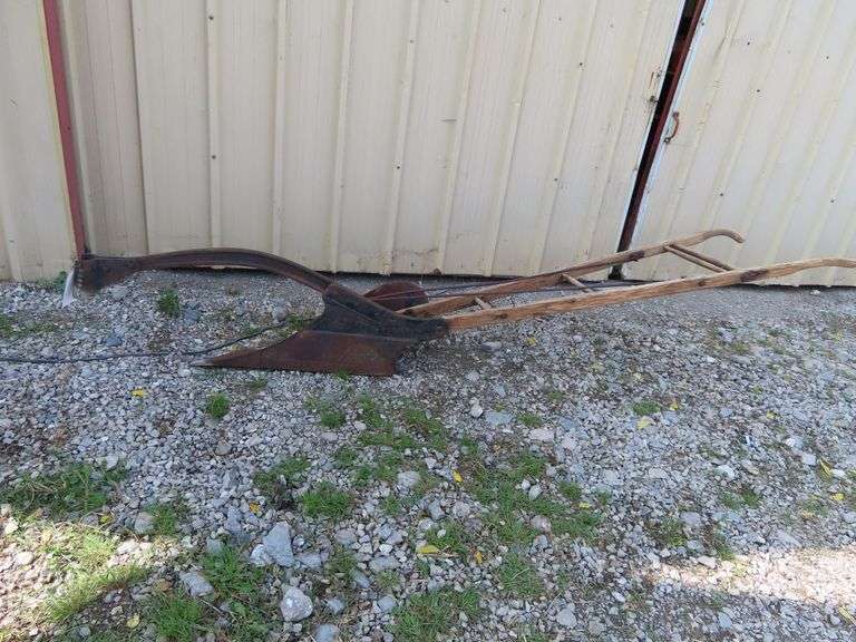 MASSEY HARRIS NO. 51 WALKING PLOW
