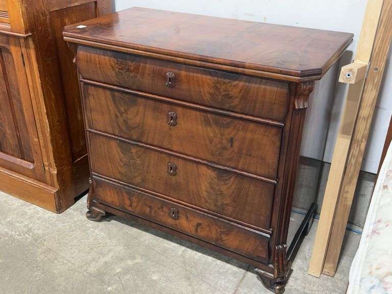 ANTIQUE DRESSER - 35"X18"X32"