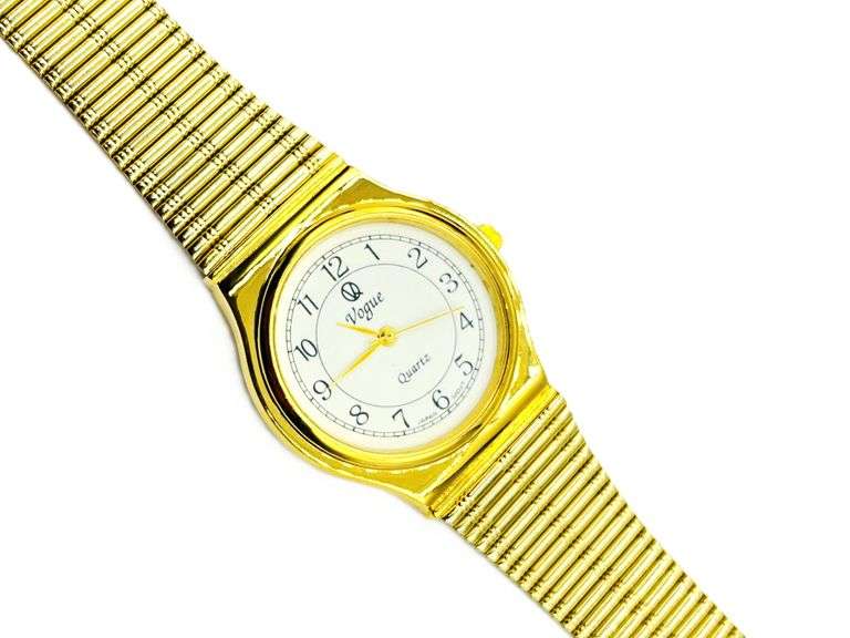 STAINLESS STEEL VOGUE QUARTZ ANALOG WATCH