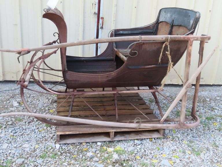 VINTAGE STEEL HORSE CUTTER - NO SEATS